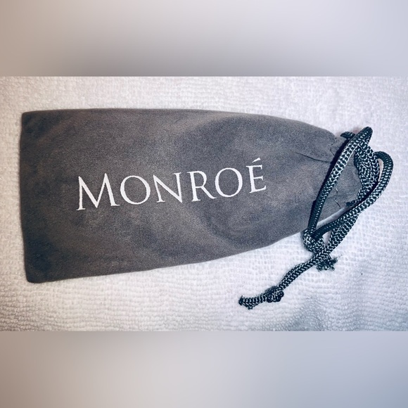 NIB MONROÉ SOLÉROSE 💖 - CHARCOAL 🩶 LEATHER WATCH, OS, BNIB - Picture 5 of 5